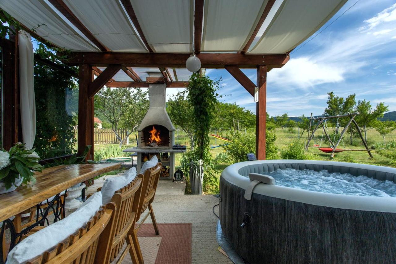 Holiday Home Sinac Bagian luar foto