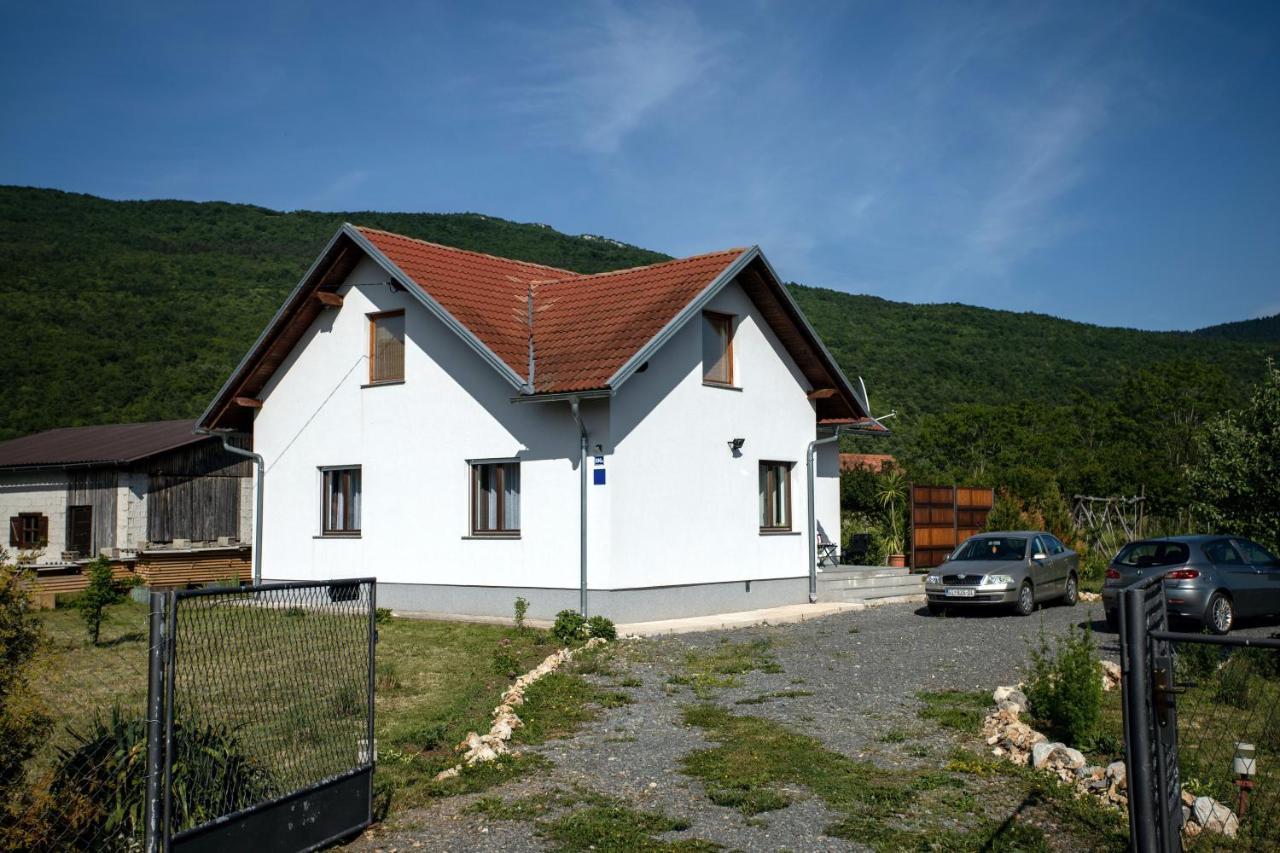 Holiday Home Sinac Bagian luar foto